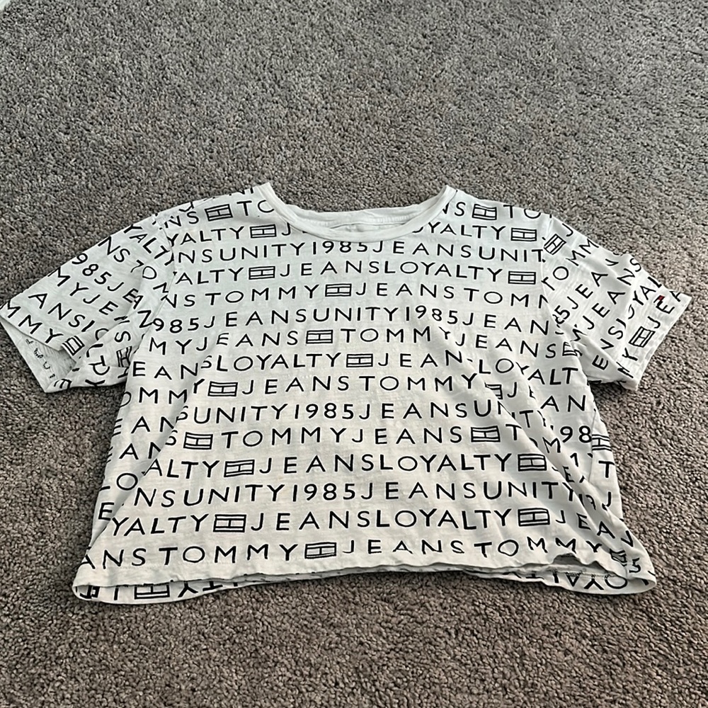 Tommy Hilfiger Crop Top 🤍